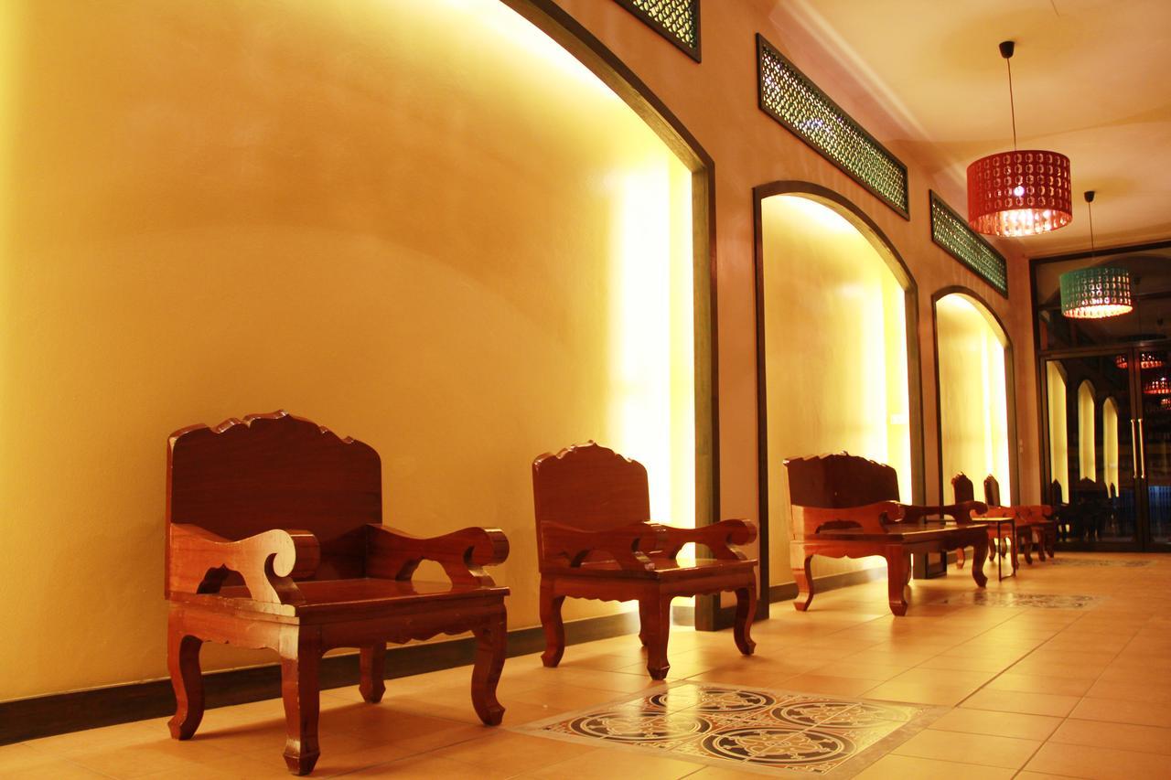 Mulberry House Hotell Pak Thong Chai Eksteriør bilde