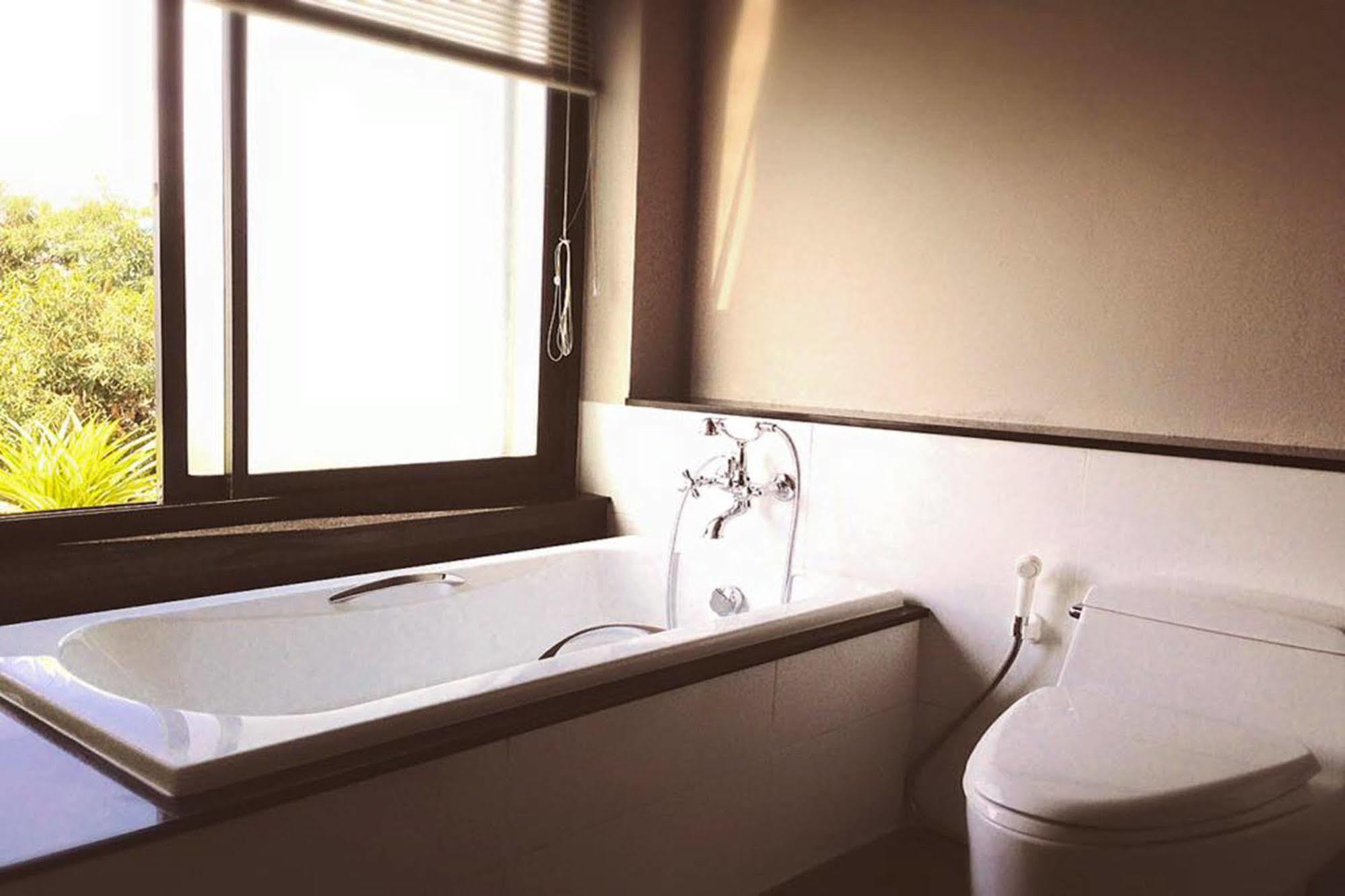 Mulberry House Hotell Pak Thong Chai Eksteriør bilde