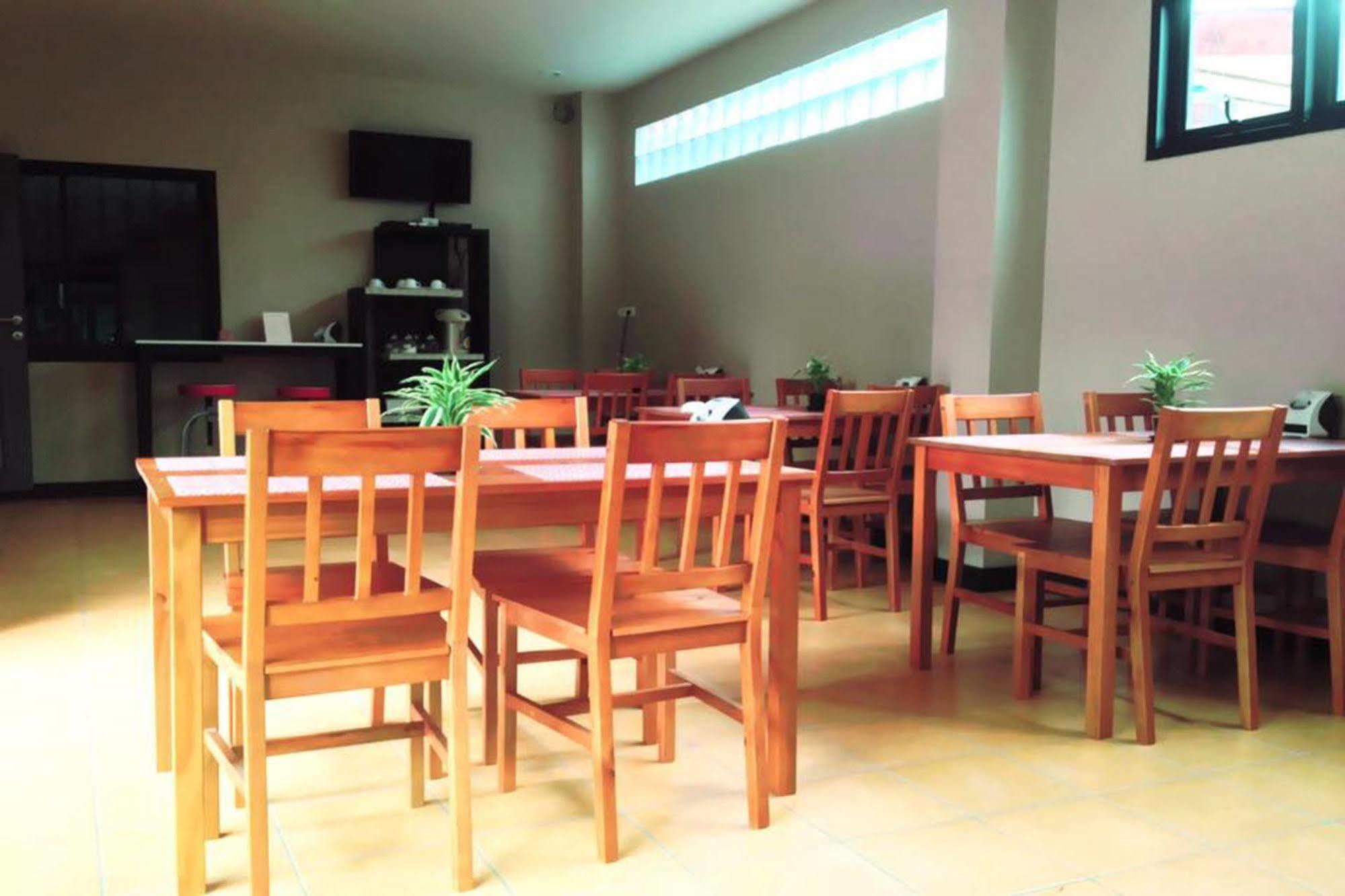 Mulberry House Hotell Pak Thong Chai Eksteriør bilde